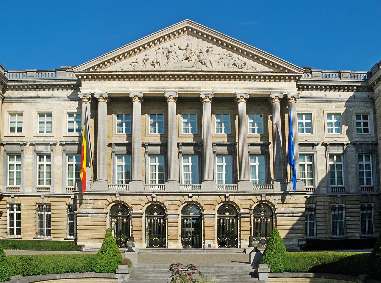 Façade du Palais de la Nation à Bruxelles, siège du Parlement fédéral belge